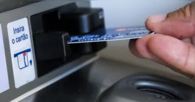 A organização do calendário em etapas também facilita o planejamento financeiro tanto dos servidores quanto das instituições bancárias responsáveis pelos pagamentos, evitando congestionamentos e garantindo maior eficiência no processo.