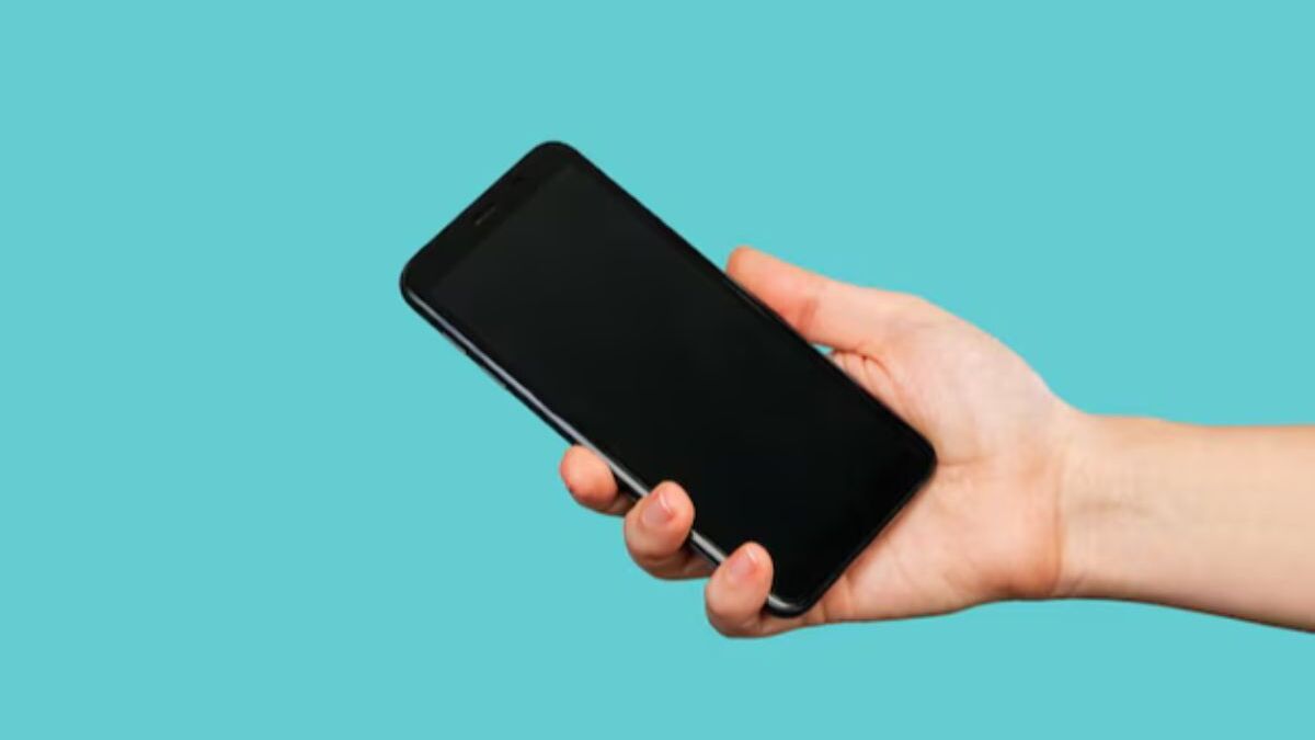 Papel de parede escuro economiza bateria no celular: mito ou verdade?