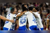 Fabrício Bruno, zagueiro do Cruzeiro, comemora gol sobre o Fluminense, no Maracanã, pelo Brasileirão