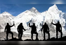 Localizado na Fronteira entre o Nepal e o Tibete, o Monte Everest é a montanha mais alta do planeta, com mais de 8 mil metros de altitude.