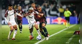 Flamengo vence o Red Bull Bragantino de virada pelo Brasileirão
