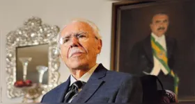 José Sarney, aos 95 anos, estreia no Instagram e compartilha legado familiar