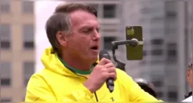 No ato anterior, em abril, Bolsonaro havia dito: “Popcorn and ice cream sellers sentenced for coup in Brasil’