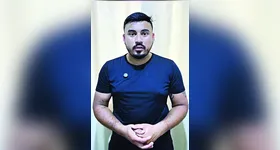 O repórter pediu desculpas, mas acabou deletando as redes sociais.