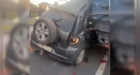 O motorista do carro, identificado como Rogério do Nascimento Abreu, que transportava as vítimas, foi preso em flagrante após admitir que estava embriagado no momento da colisão