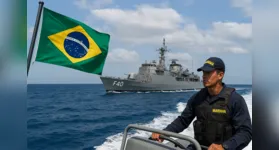 Candidatos uniformizados prontos para o Curso de Formação do Corpo Auxiliar de Praças da Marinha do Brasil em 2025