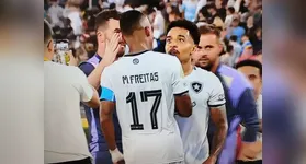 Comemoração dos jogadores do Botafogo após a partida
