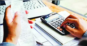 A educação financeira ajuda o consumidor a planejar os gastos e evitar que caia no endividamento