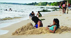 Quem foi às praias do distrito, pôde aproveitar em família o clima mais ameno e o movimento mais tranquilo