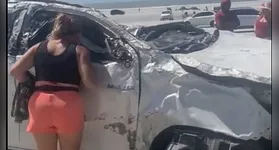 Estragos deixados pela maré na praia do Farol Velho