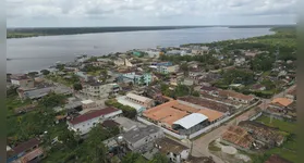Criança recém-nascida no lixão de Oeiras