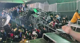 Rodeio em SP: vídeo mostra o desespero das pessoas após arquibancada desabar.