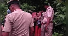 Autoridades encontram a mãe e as filhas