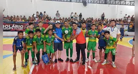 Pequenos mojuenses campeões invictos no futsal