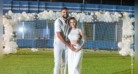 Diogo Oliveira e Marina Mabs celebram chá revelação no Estádio da Curuzu