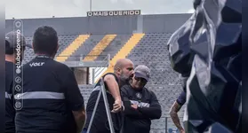 Auxiliar Flávio Garcia segue no comando azulino contra o Athletico-PR
