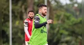 Atacante Rossi foi poupado do jogo entre Paysandu x Ferroviária