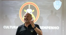 Capitão Paulo Storani conversou com os jogadores do Paysandu antes da vitória contra o Remo