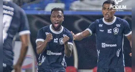 Lateral Sávio fez o gol da virada do Clube do Remo