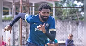 Volante Caio Vinicius do Clube do Remo