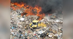 Incêndio no Aurá causa transtornos e Prefeitura cobra explicações da Ciclus sobre descarte irregular de lixo hospitalar.