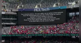 Mensagem no telão do estádio em Palmeiras x Al Ahly