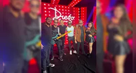 O clipe da música "No Vazio" traz todo o romantismo do tecnomelody