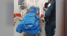 Homem vai parar no hospital após ser esfaqueado pela esposa em Parauapebas.