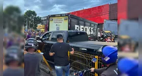 Imagem ilustrativa da notícia Caminhão de cerveja enguiça na Augusto Montenegro e congestiona via