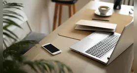 A flexibilidade de horários, a economia com deslocamento e a autonomia sobre as próprias decisões estão entre as maiores vantagens do home office