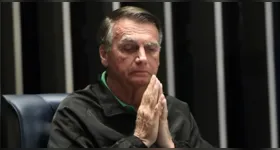 Na decisão, o ministro afirma que Bolsonaro não está proibido de dar entrevistas ou discursos públicos.