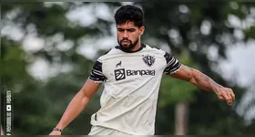O lateral-direito Bryan Borges é um dos jogadores que seguem sob  os cuidados do DM bicolor.