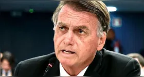 Defesa do ex-presidente Jair Bolsonaro faz novo pedido no STF, questionando a validade da delação de Mauro Cid.
