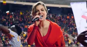 Gala Rizzatto durante apresentação no jogo Bélgica x Chipre, válido pelas Eliminatórias da Eurocopa em 2020.