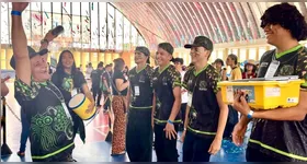 Todos os integrantes da equipe campeã ganharam como prêmio um Notbook, cada um.