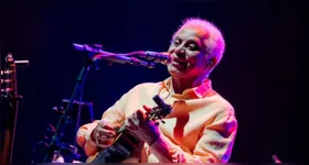 Paulinho da Viola passa por cirurgia aos 82 anos.