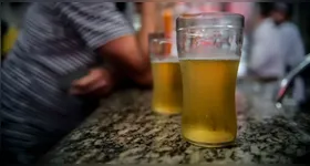 Na Polônia, um homem de 56 anos foi encontrado morto após adotar uma "dieta" extremamente perigosa, composta unicamente por cerveja.