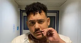 Ex-BBB, Lucas Buda revela transformação após enfrentar dificuldades com o próprio corpo e receber críticas nas redes sociais.