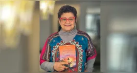 Aos 70 anos, a socióloga, professora e psicóloga transpessoal Ana Reis Josaphat estreia na literatura com o livro "Pescadora de Esperança".