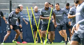 Elenco do Remo focado no treino contra o América-MG
