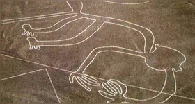 As Linhas de Nazca ficam em um deserto costeiro no Peru.