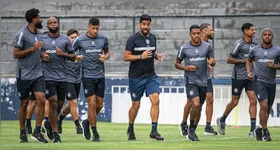 António Oliveira segue como técnico do Clube do Remo, mas pressão aumenta após empate frustrante