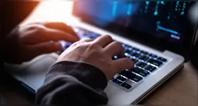O ataque abalou o sistema financeiro e expôs fragilidades na segurança de empresas responsáveis pela mensageria do Sistema de Pagamentos Brasileiro (SPB), que inclui o Pix.