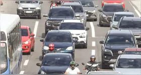 O licenciamento é um tributo obrigatório que comprova a regularidade do veículo e garante sua circulação legal pelas vias públicas.