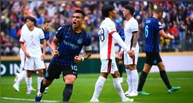 Italianos conseguiram vitória com gols de virada