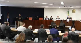 Próximo a depor será o ex-comandante da Marinha Almir Garnier