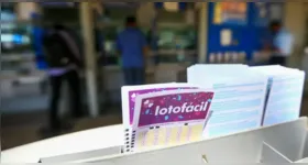 Os números contemplados no sorteio do concurso 3460 foram: 01-02-03-04-06-08-11-12-16-17-18-19-22-23-25.