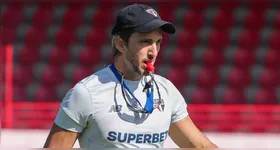 O argentino Luís Zubeldía não é mais treinador do São Paulo.