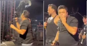 Cantor Rick Rocha, vocalista da banda de forró Malla100Alça, foi atingido no rosto por uma lata de cerveja.