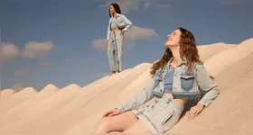 Coleção de jeans da Renner, criada em colaboração com Agustina Comas, aposta na técnica de upcycling para dar nova vida a peças reutilizadas.